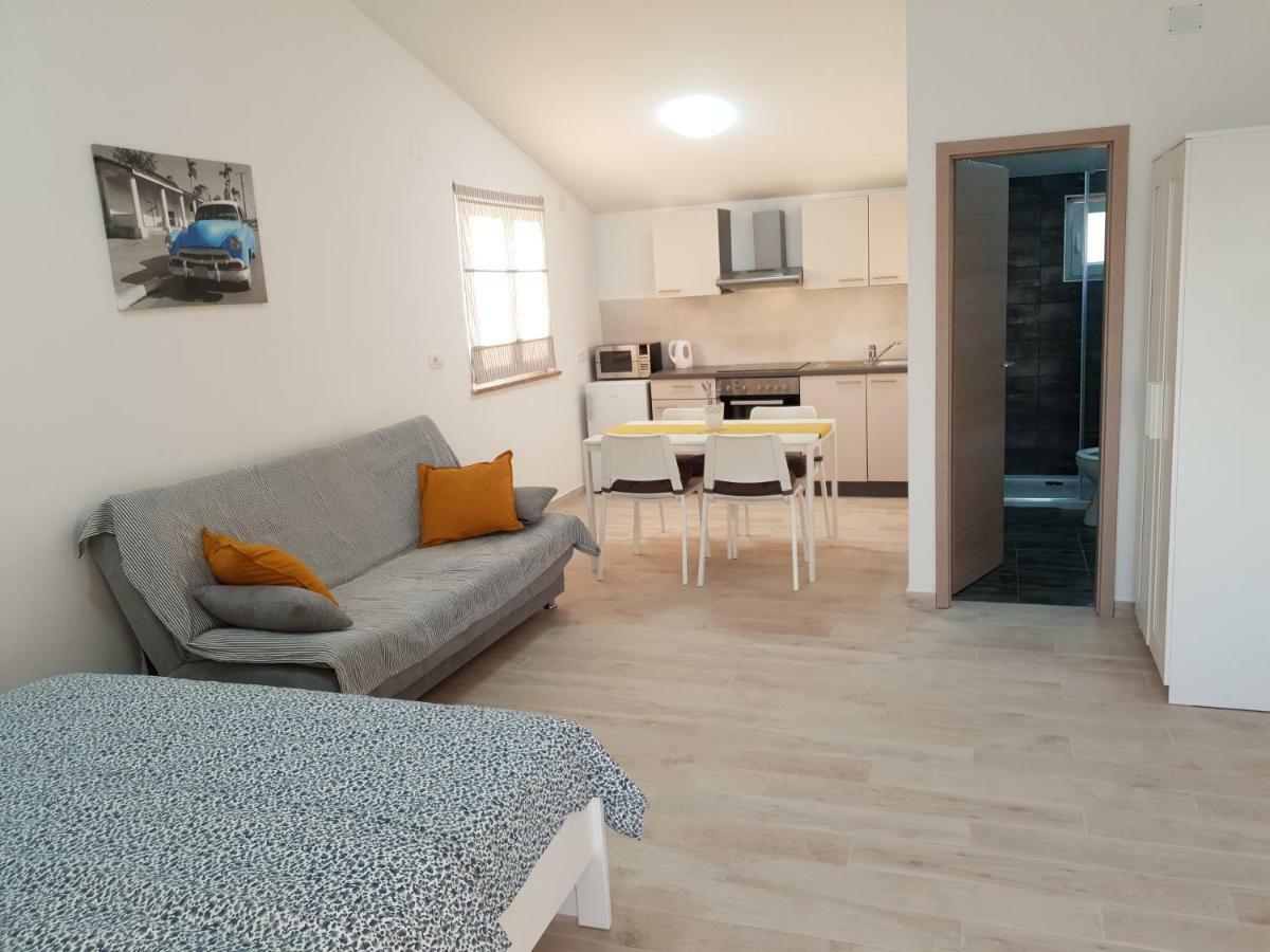 Endless Horizont Apartment รทินา ภายนอก รูปภาพ
