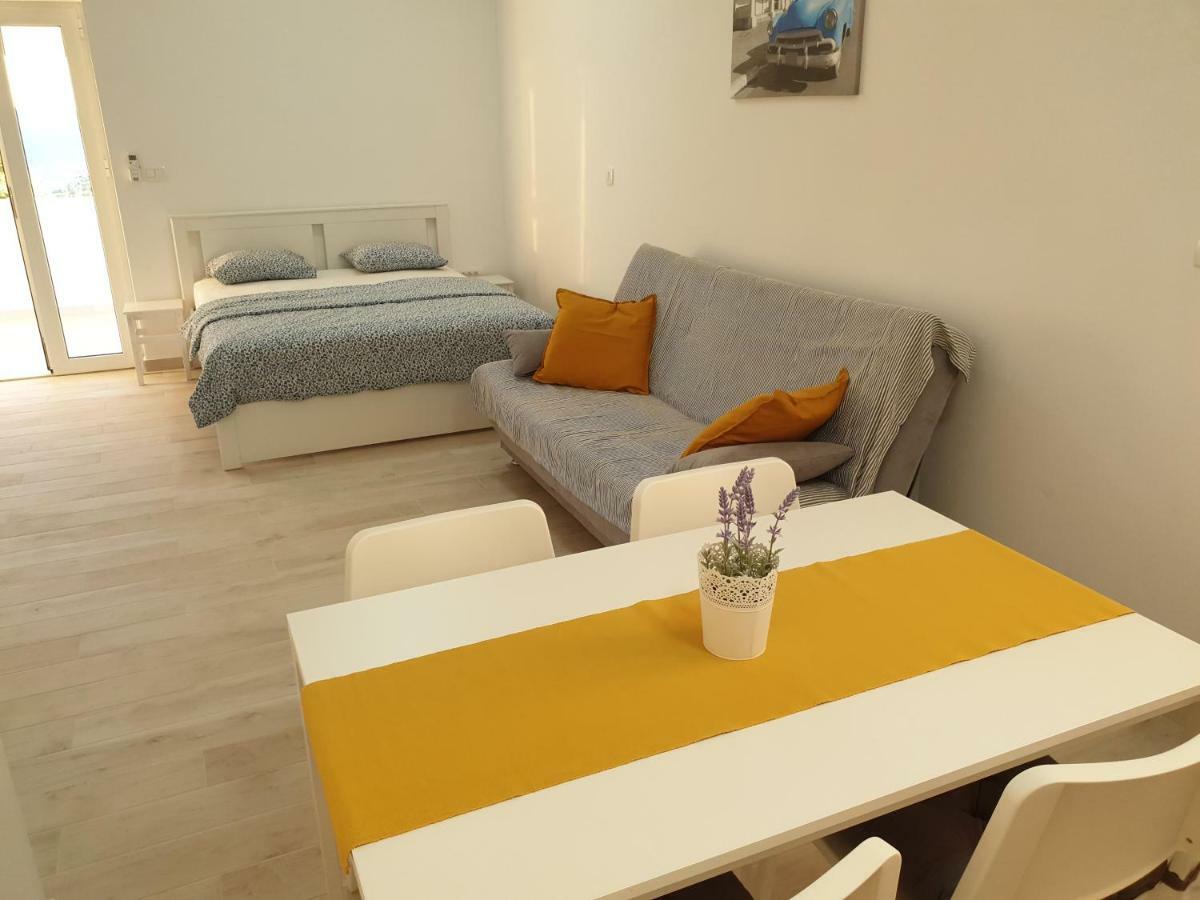 Endless Horizont Apartment รทินา ภายนอก รูปภาพ